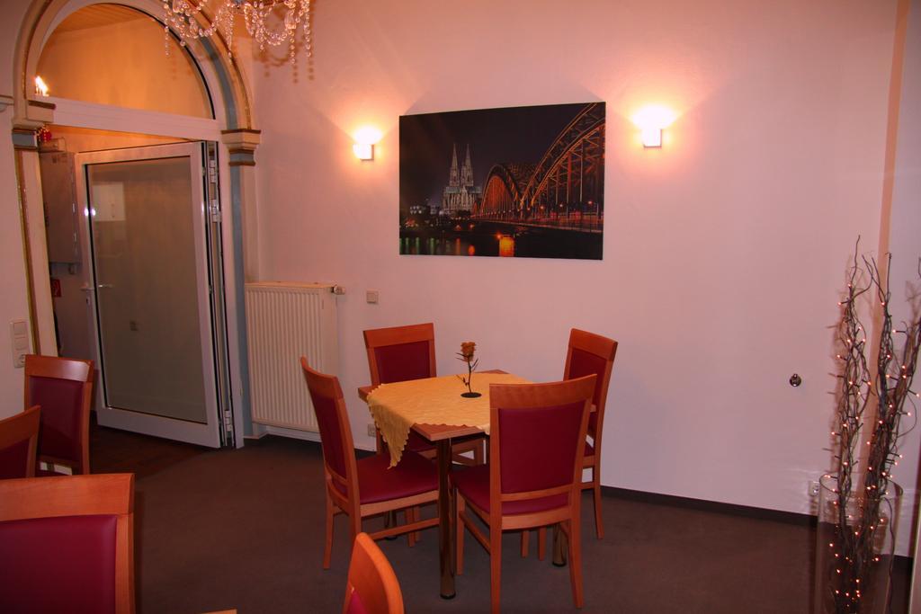 Hotel La Isla Köln Dış mekan fotoğraf